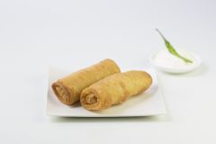 Daloon Curry (Vegetable & Chicken Pancake Roll) 